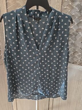 Ann Taylor Slate Blue/ Green Floral Sleeveless V-Neck Camisole